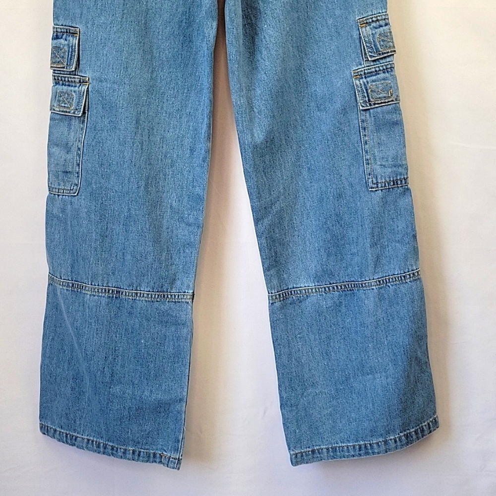 Forever 21 Wide Leg Cargo Jeans Light Wash Size 27 - Picture 4 of 14